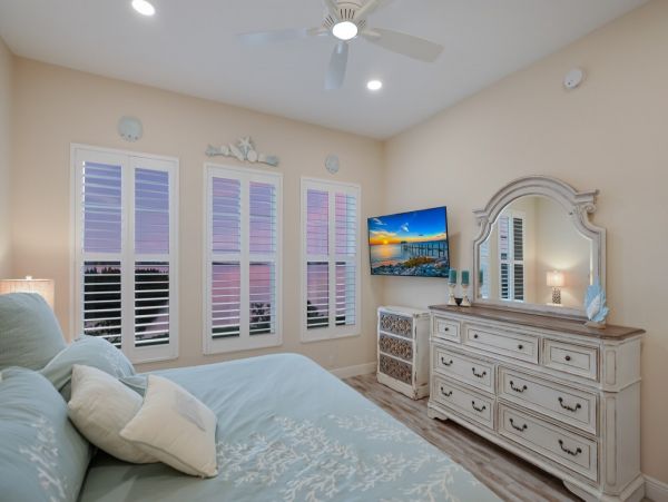 Bradenton Vacation Penthouse Three Bedroom Bay Views