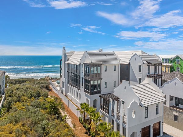 Luxurious Gulf Front Villa  with Private Beach in Santa Rosa Beach