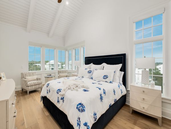 Luxurious Gulf Front Villa  with Private Beach in Santa Rosa Beach