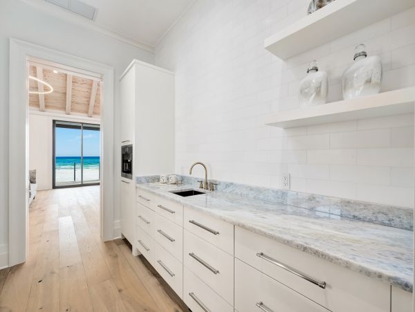 Luxurious Gulf Front Villa  with Private Beach in Santa Rosa Beach