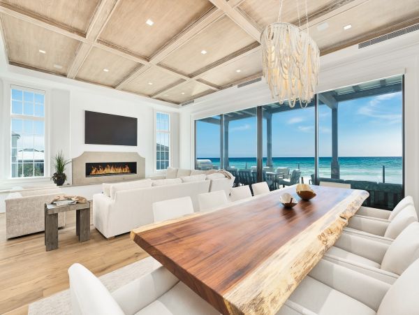 Luxurious Gulf Front Villa  with Private Beach in Santa Rosa Beach