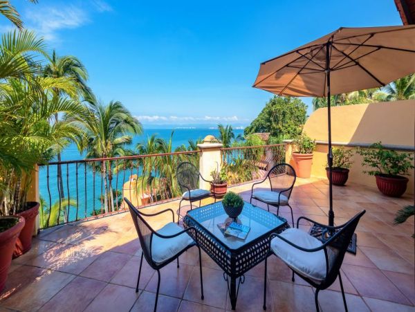 Fantastic 7 Bedroom Vacation Rental in Puerto Vallarta