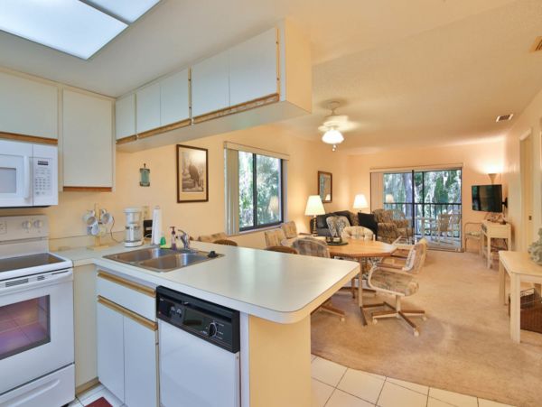 Lovely 2 Bedroom Condo in Sarasota