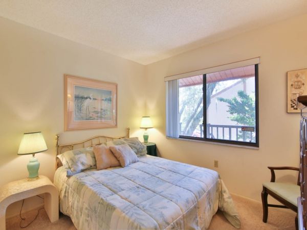Lovely 2 Bedroom Condo in Sarasota