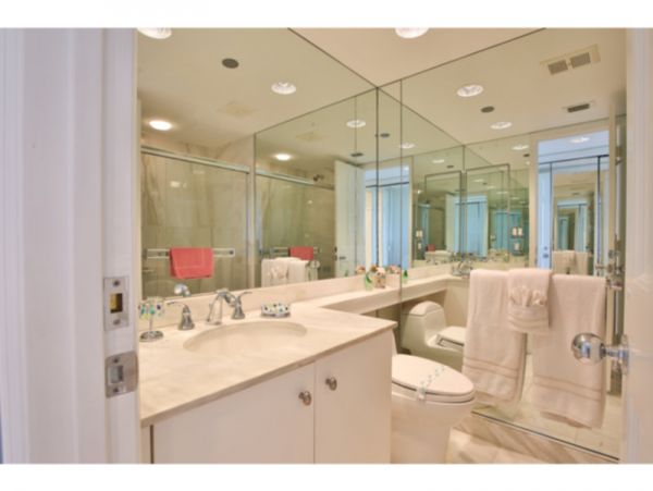 On Beach Longboat Key Vacation Condo Two Bedroom