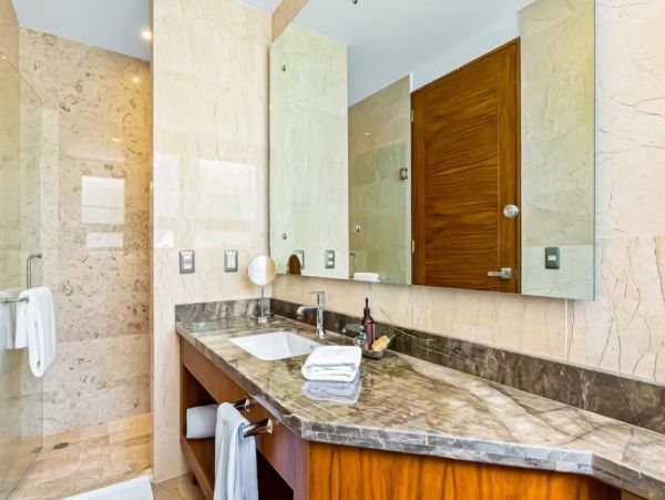 Oceanfront One Bedroom Vacation Condo in Puerto Vallarta