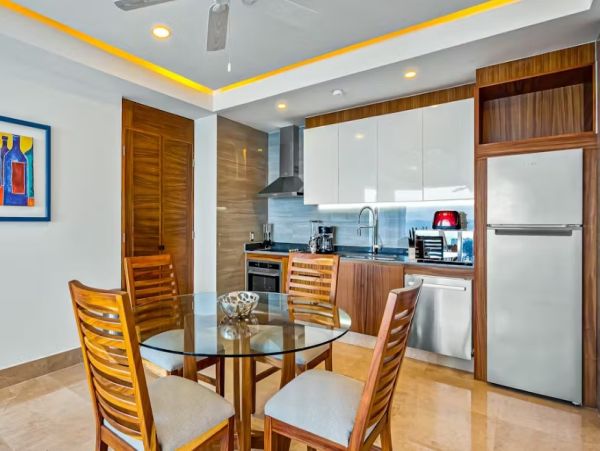 Oceanfront One Bedroom Vacation Condo in Puerto Vallarta