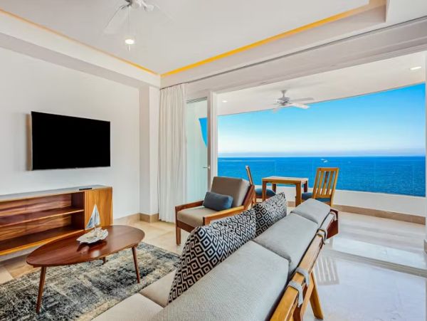 Oceanfront One Bedroom Vacation Condo in Puerto Vallarta
