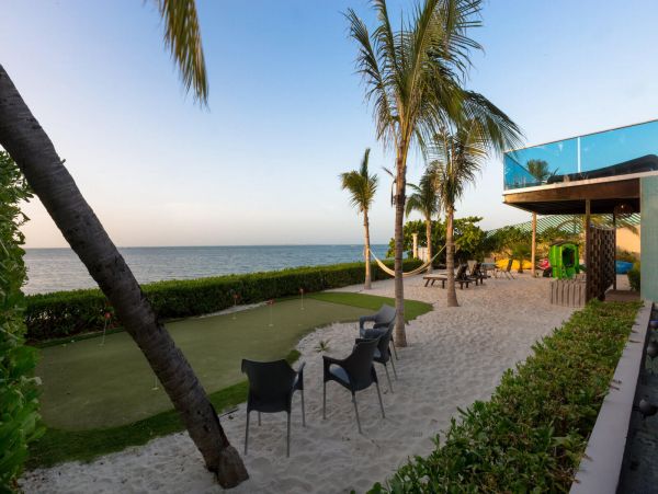 A Masterpiece of Design on the Pristine White Sands of Cancun