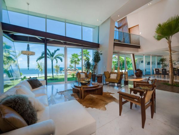 A Masterpiece of Design on the Pristine White Sands of Cancun