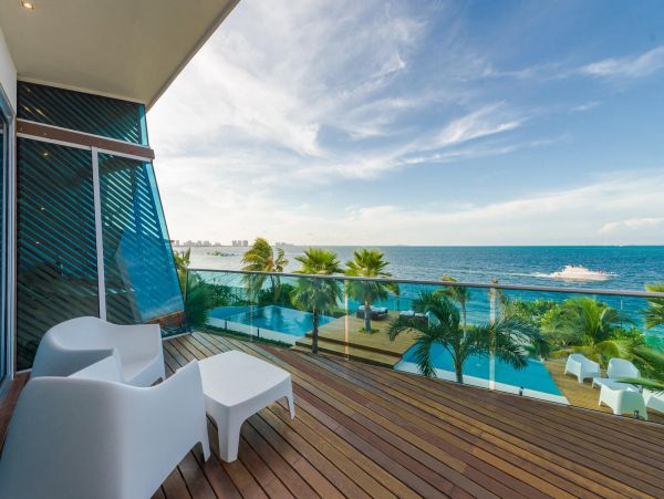 A Masterpiece of Design on the Pristine White Sands of Cancun