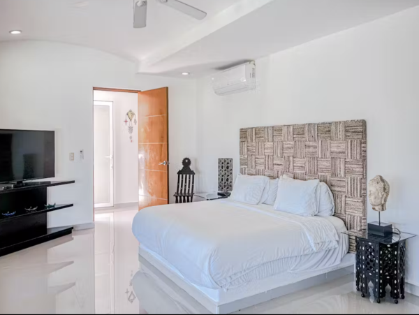 Tulum Luxury Beach Villa Eight Bedrooms