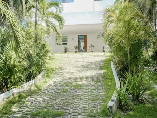 Tulum Luxury Beach Villa Eight Bedrooms