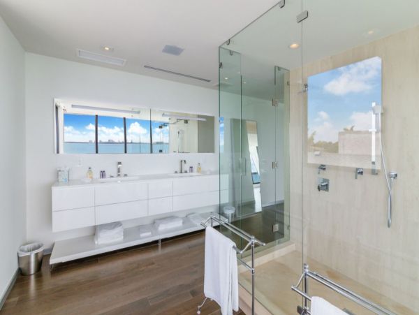 Miami Beach Six Bedroom Luxury Waterside Vacation Villa