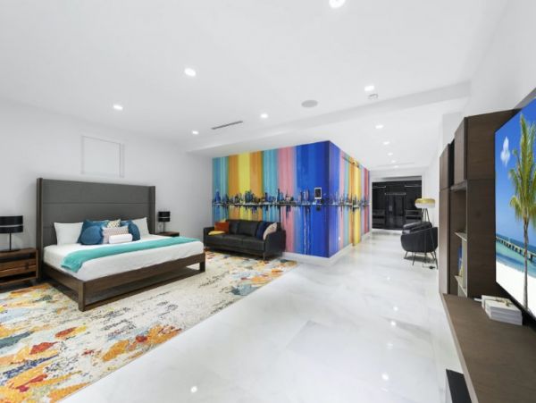MIami Vacation Home Six Bedroom