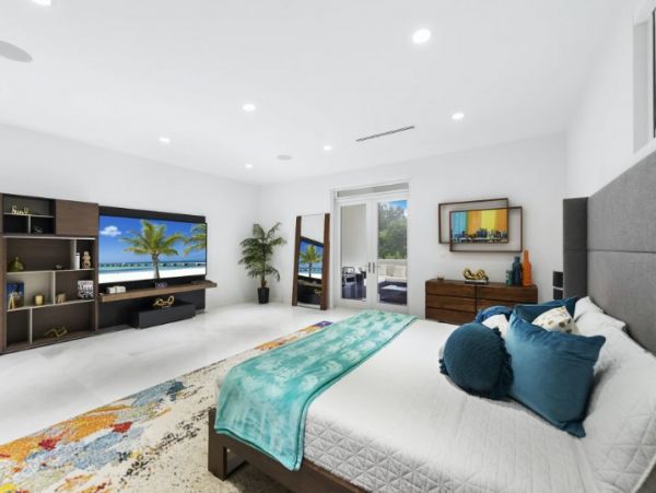 MIami Vacation Home Six Bedroom