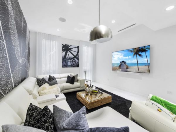MIami Vacation Home Six Bedroom