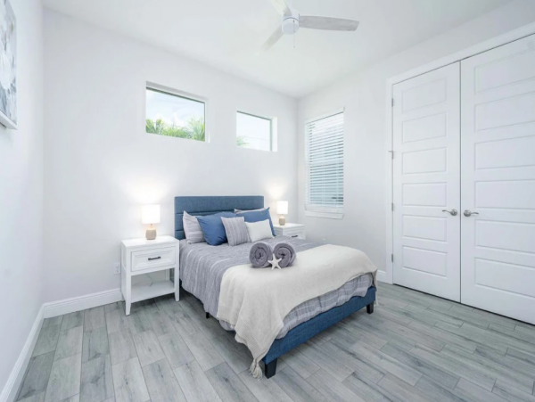 Gorgeous Home with 4 Bedrooms in Cape Coral