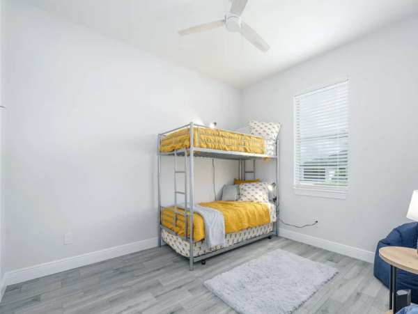 Gorgeous Home with 4 Bedrooms in Cape Coral