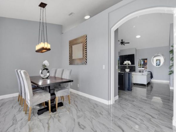 Cape Coral Vacation Home Five Bedroom