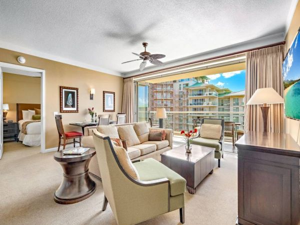 Kaanapali Luxury Vacation Condo with Great Views Sleeps 6