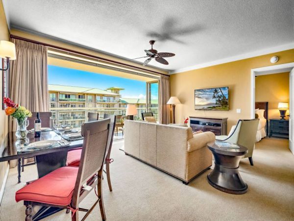 Kaanapali Luxury Vacation Condo with Great Views Sleeps 6