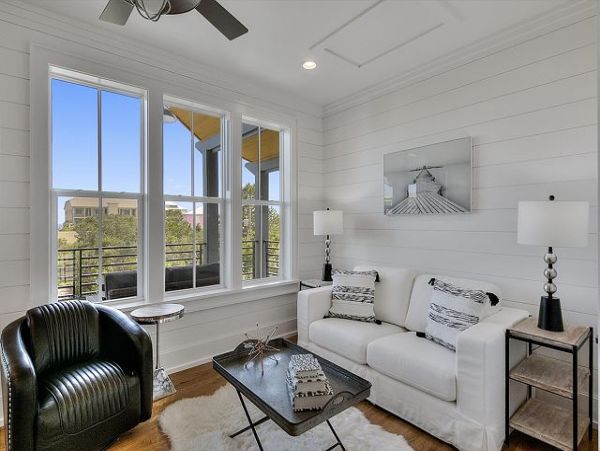 Santa Rosa Beach Luxurious Vacation Home Steps from Beach