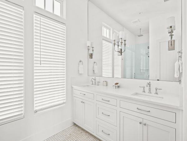 Santa Rosa Beach Vacation Home + Guest House Six Bedroom