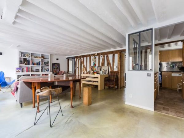 Paris Vacation Condo Two Bedroom