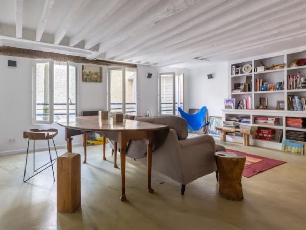 Paris Vacation Condo Two Bedroom