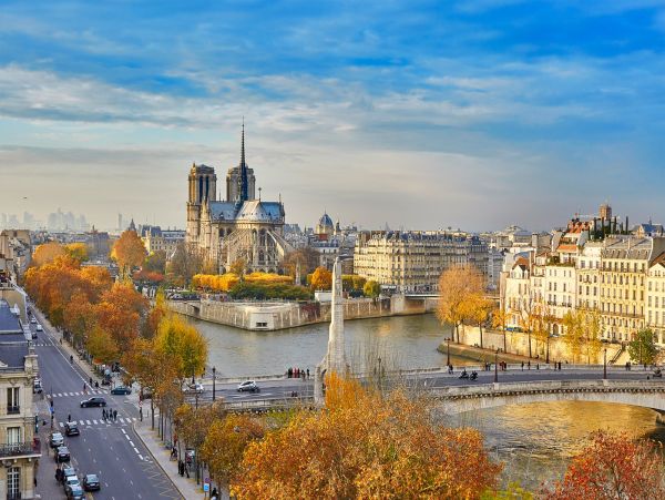 Paris Vacation Condo Two Bedroom