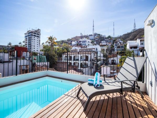 Puerto Vallarta Stunning Pool Home Walking Distance to Beach