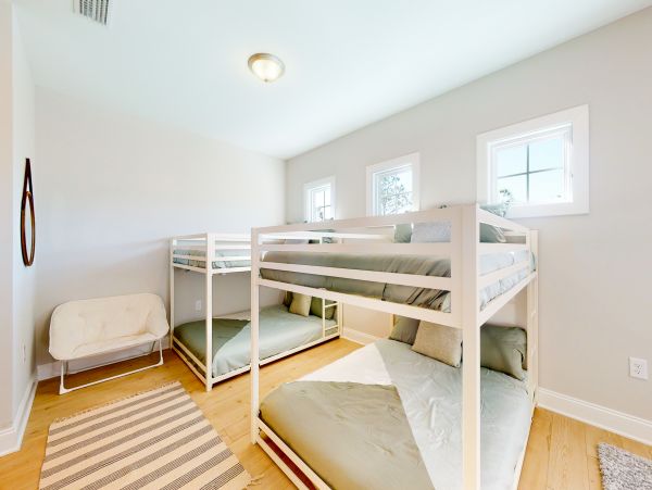 Luxury Four Bedroom Beach Home with Shared Pool Walk to Beach