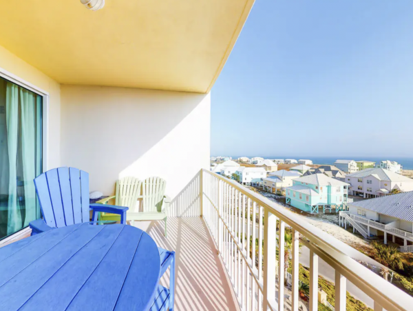 Gulf Shores Vacation Condo Pool & Hot Tub
