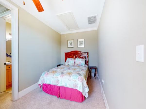 Gulf Shores Walk to Beach Four Bedroom Vacation Rental