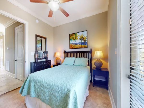 Gulf Shores Walk to Beach Four Bedroom Vacation Rental