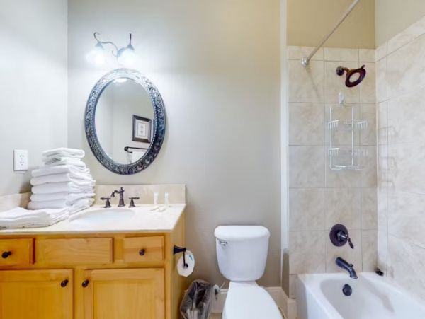 Gulf Shores Walk to Beach Four Bedroom Vacation Rental