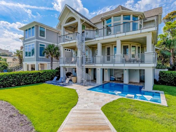 Hilton Head Oceanfront Vacation Rental - Luxury 6-Bedroom Beach House with Pool & Decks