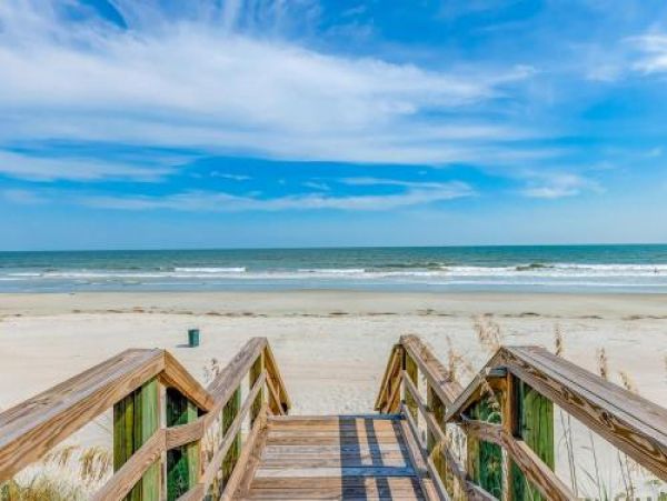 Hilton Head Oceanfront Vacation Rental - Luxury 6-Bedroom Beach House with Pool & Decks