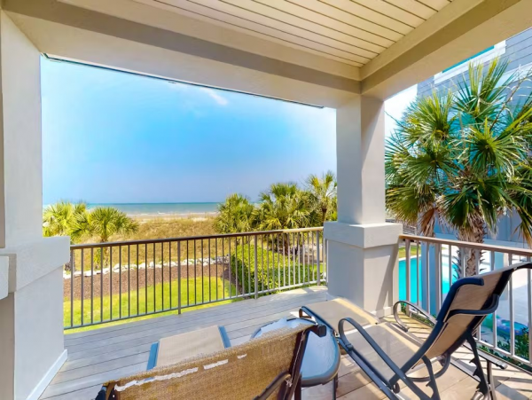 Hilton Head Oceanfront Vacation Rental - Luxury 6-Bedroom Beach House with Pool & Decks
