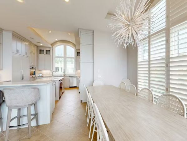 Hilton Head Oceanfront Vacation Rental - Luxury 6-Bedroom Beach House with Pool & Decks