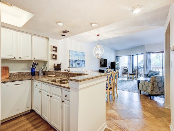 Coastal Condo in Hilton Head Harbour Retreat