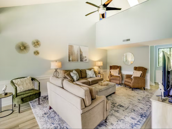 Hilton Head Charmer Three Bedrooms Sleeps Eight