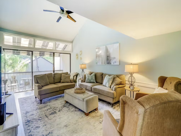 Hilton Head Charmer Three Bedrooms Sleeps Eight