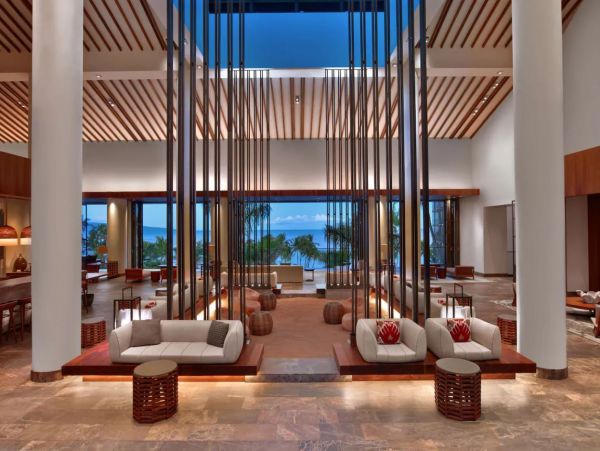 Luxurious Vacation Condo in Maui with Private Hot Tub