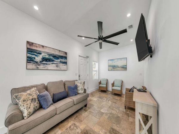 Miramar Beach Vacation Home Five Bedroom Walk to Beach