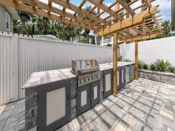 Miramar Beach Vacation Home Five Bedroom Walk to Beach