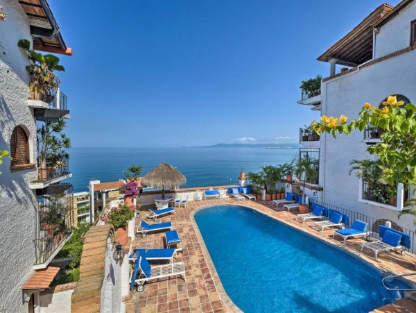 Lovely 2 Bedroom Condo in Puerto Vallarta