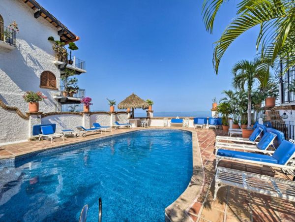 Lovely 2 Bedroom Condo in Puerto Vallarta