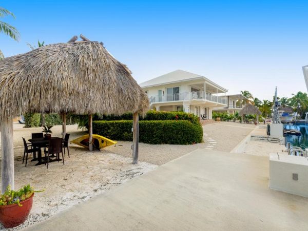 Canal-Front Home with 4 Bedrooms in Islamorada